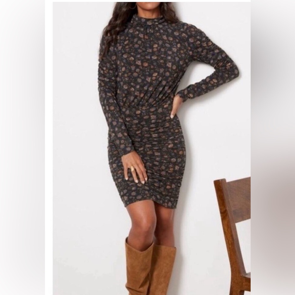 Evereve Black Ruched Bishop Sleeve Dress